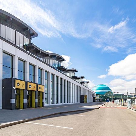 Caps Lock Airport Hotel 아스타나 외부 사진